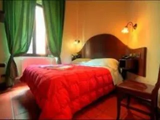 Hotel Panda Rom 2*,